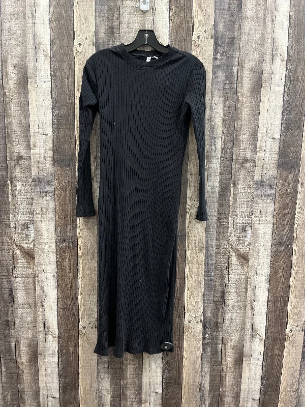 Dress Sweater By Divided In Black, Size: M