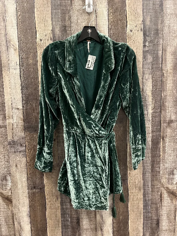 Dress Party Short By Free People In Green, Size: S