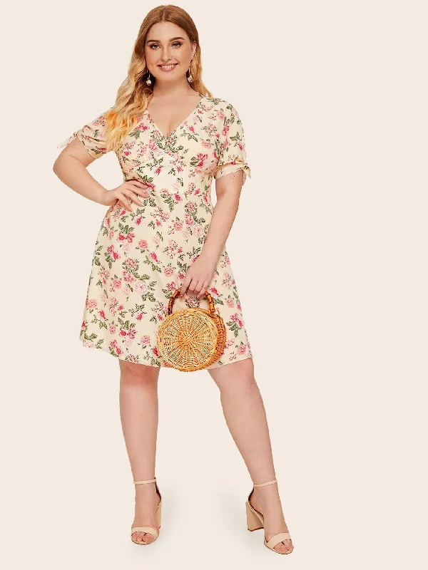 Plus Floral Print Knotted Cuff Dress